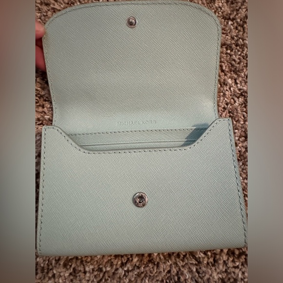 Michael Kors Wallet - Picture 7 of 8